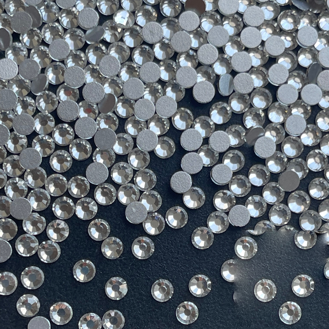 Crystal Clear Silver Bottom Flatback Glass Rhinestone – product image 3