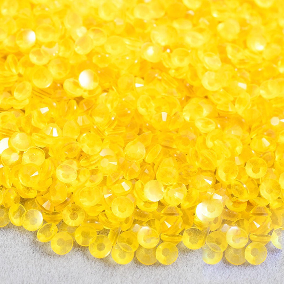 Citrine Glow in the Dark Non-Hotfix Resin Rhinestone – product image 1
