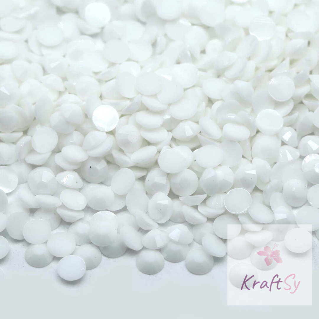 Solid White Non-Hotfix Resin Rhinestone