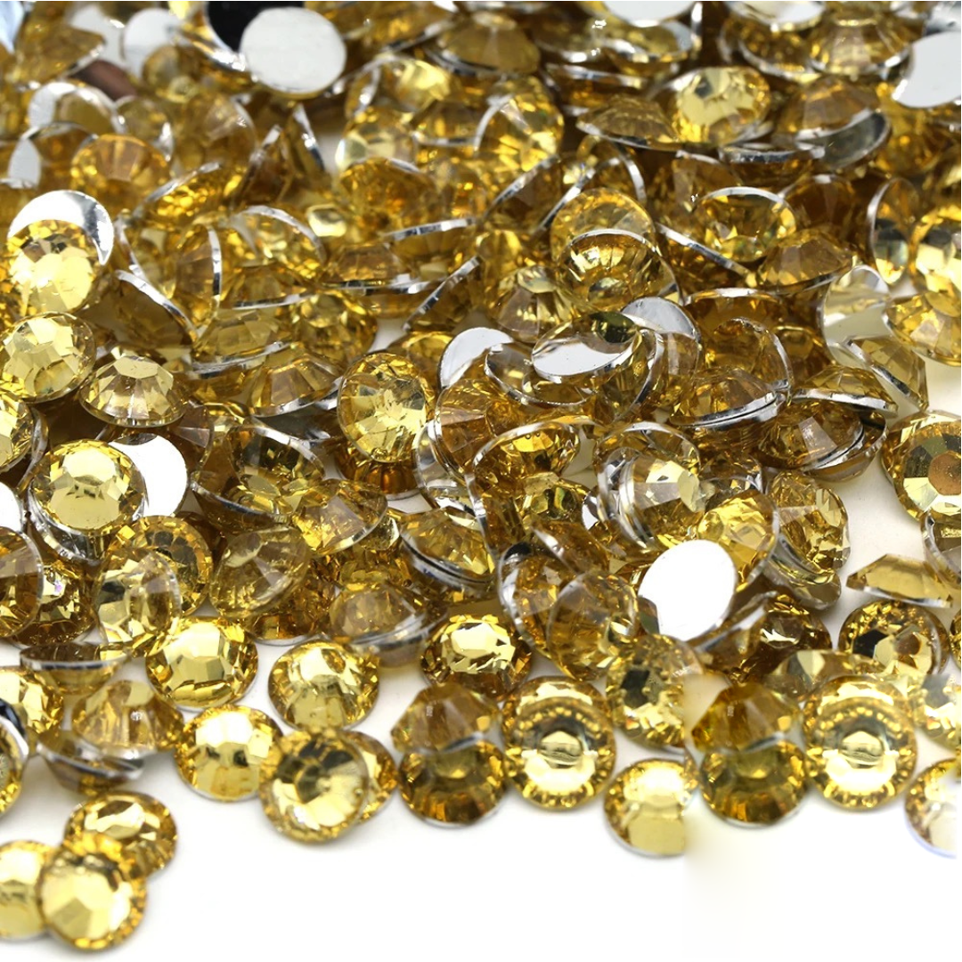 Light Topaz Non-Hotfix Resin Rhinestone – product image 1