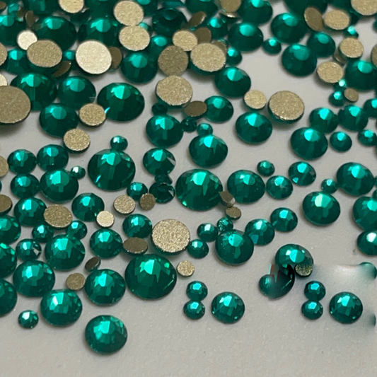 Green Zircon Flatback Glass Rhinestone – product image 2