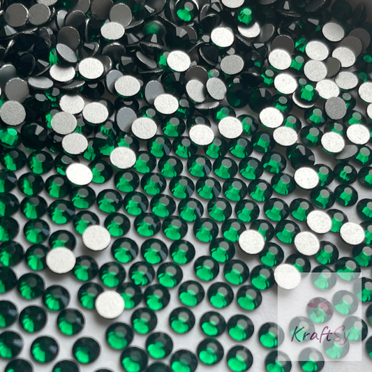 Emerald Flatback Glass Rhinestone