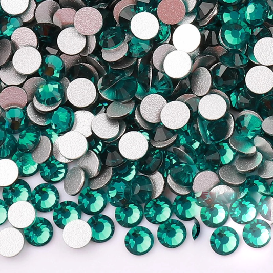 Green Zircon Flatback Glass Rhinestone – product image 1