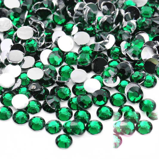 Emerald Non-Hotfix Resin Rhinestone – product image 1